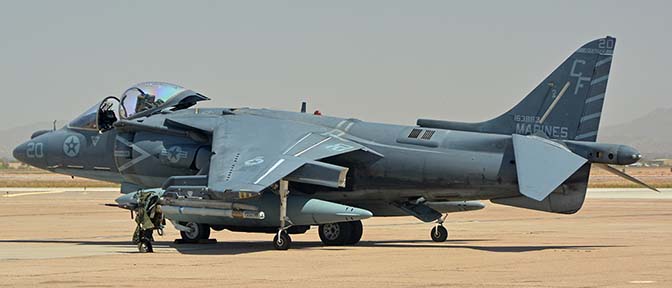 McDonnell-Douglas AV-8B Harrier BuNo 163883 #20, VMA-211 Avengers